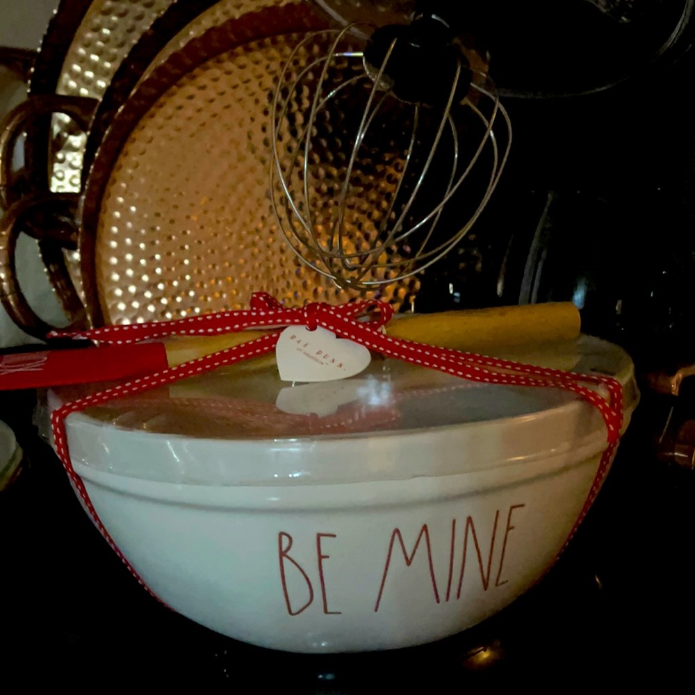 Rae Dunn Mixing Bowl
